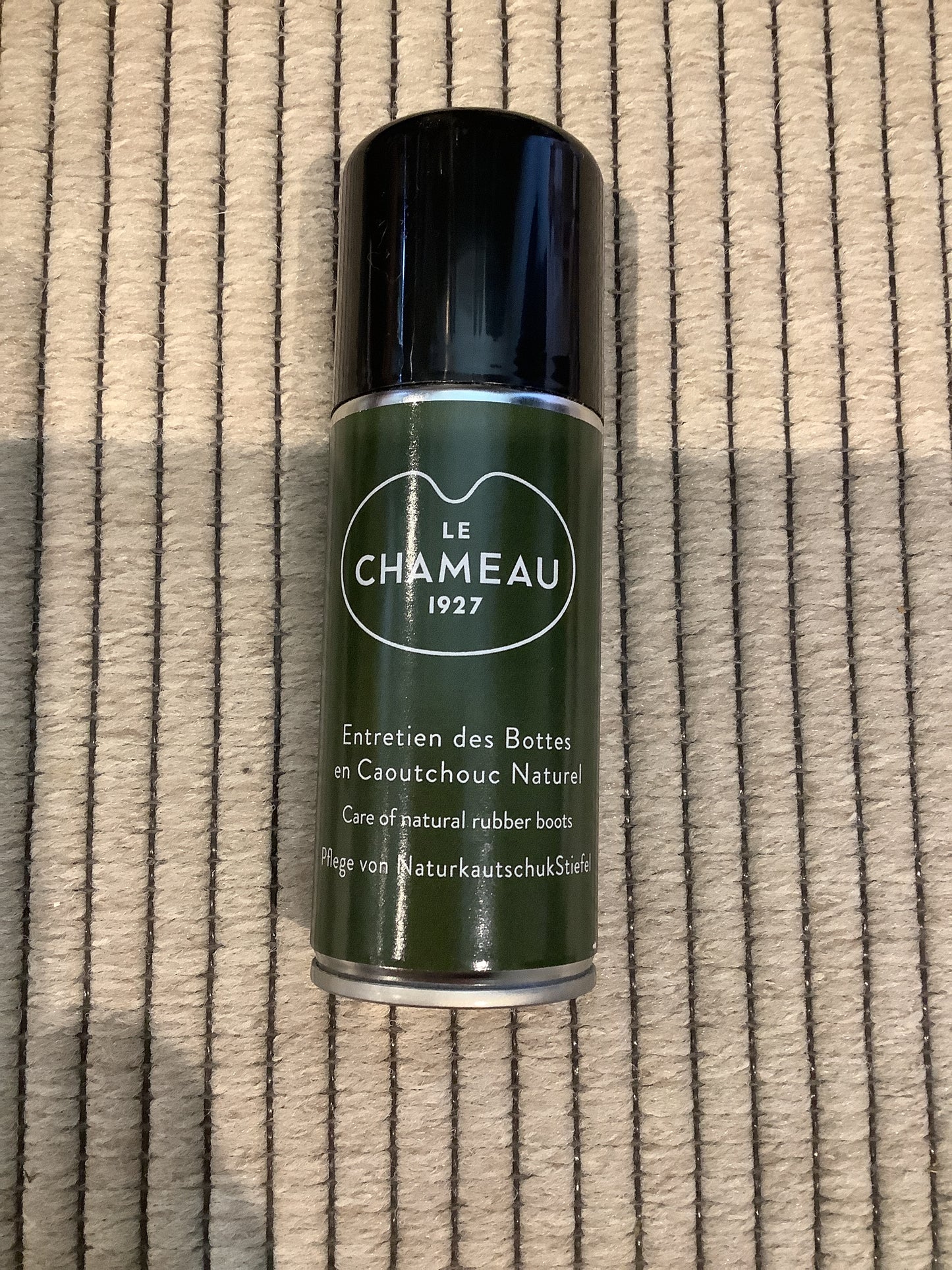 Le Chameau care for natural rubber boots spray