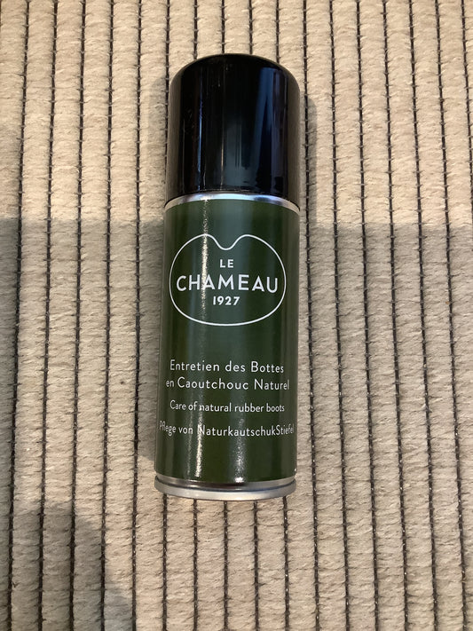 Le Chameau care for natural rubber boots spray