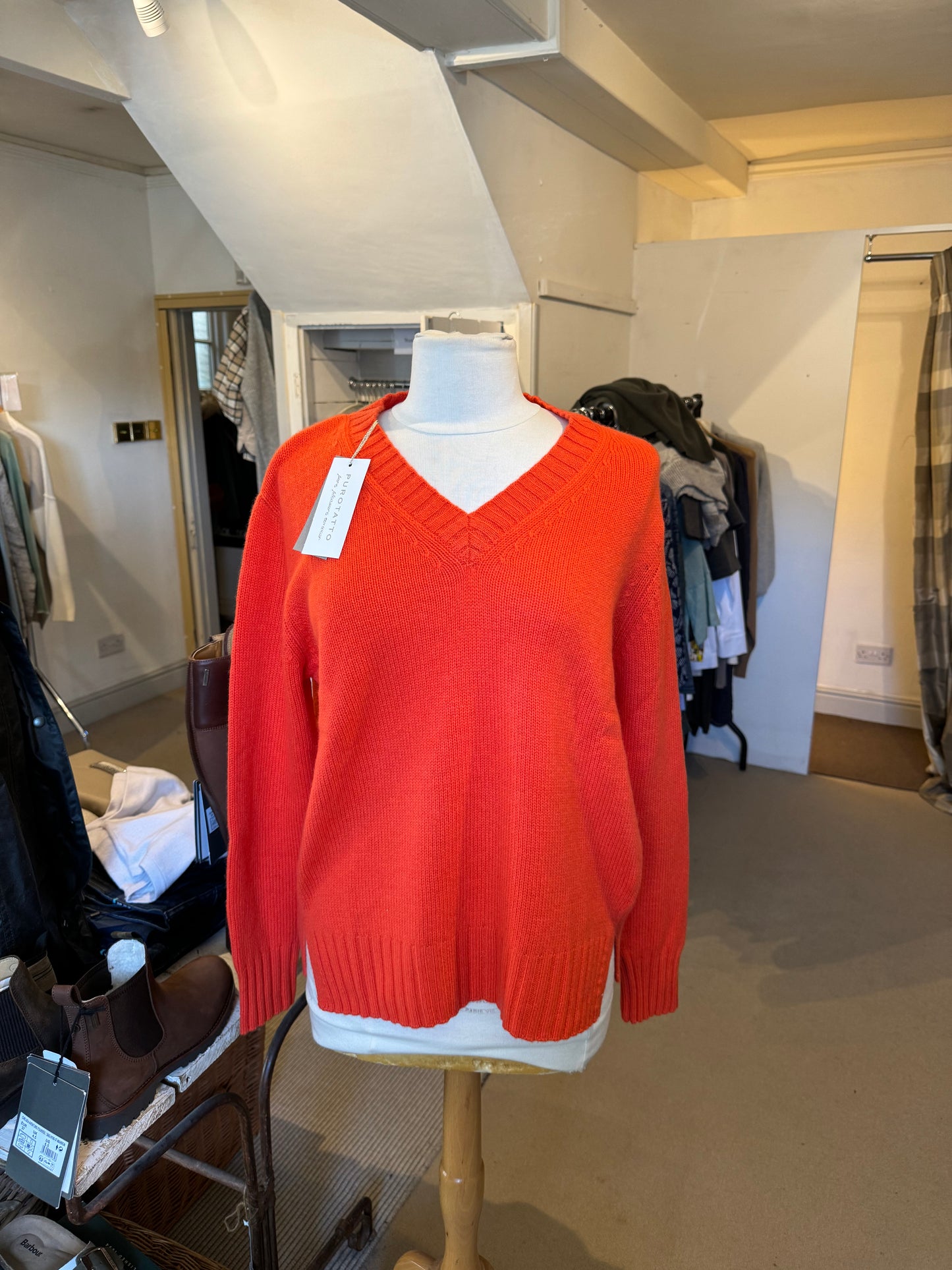 Purotatto V-Neck Sweater