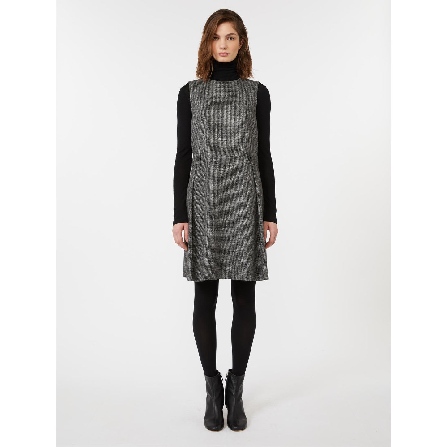 Maxmara Weekend Raid