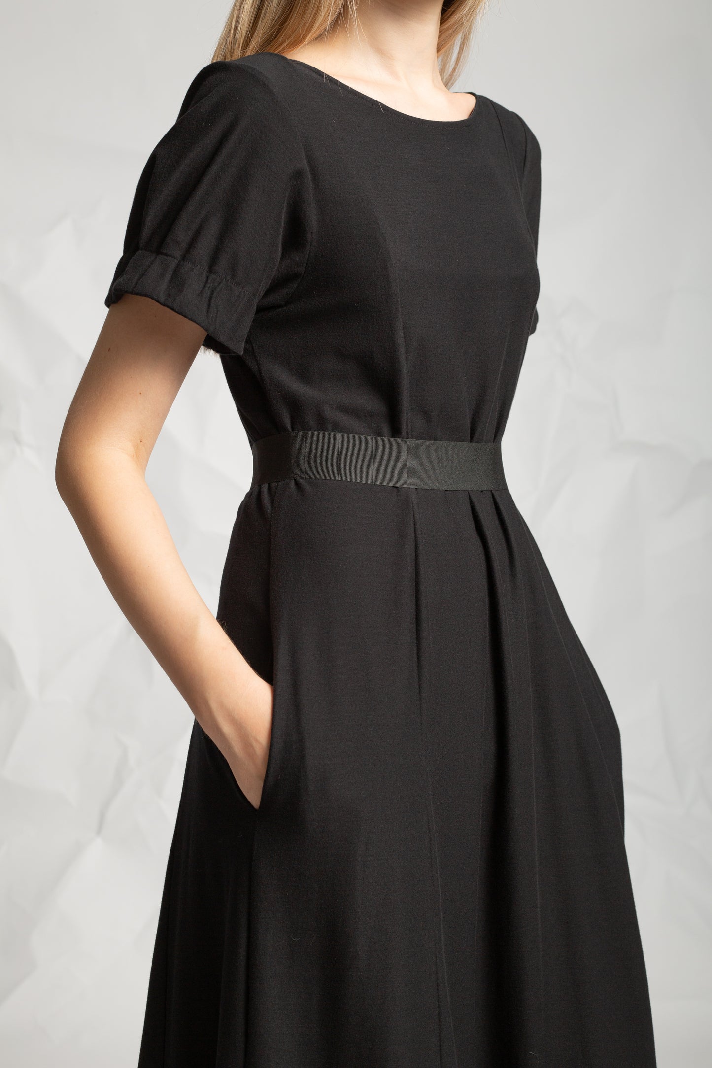 Les Filles D'ailleurs Black Round Neck V Back Dress