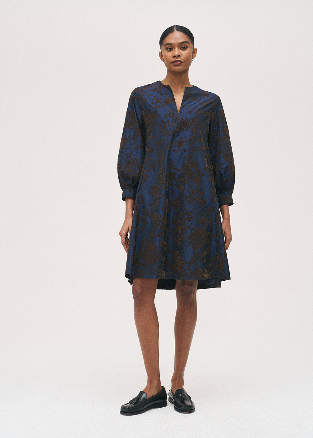 Rosso35 V-Neck Long Sleeve Dress S7245V